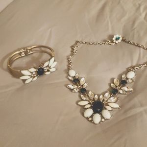 Banana Republic Emerald Green necklace and bangle set- worn once